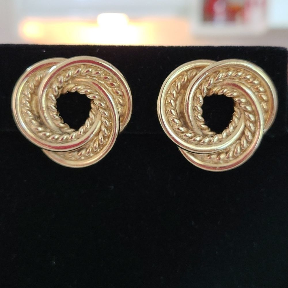 Vintage 80's Love Knot Earrings